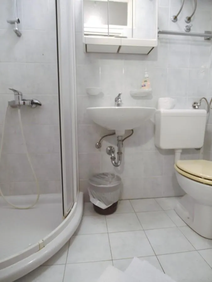 Apartments With A Parking Space Rab - 20818 Banjol Hırvatistan